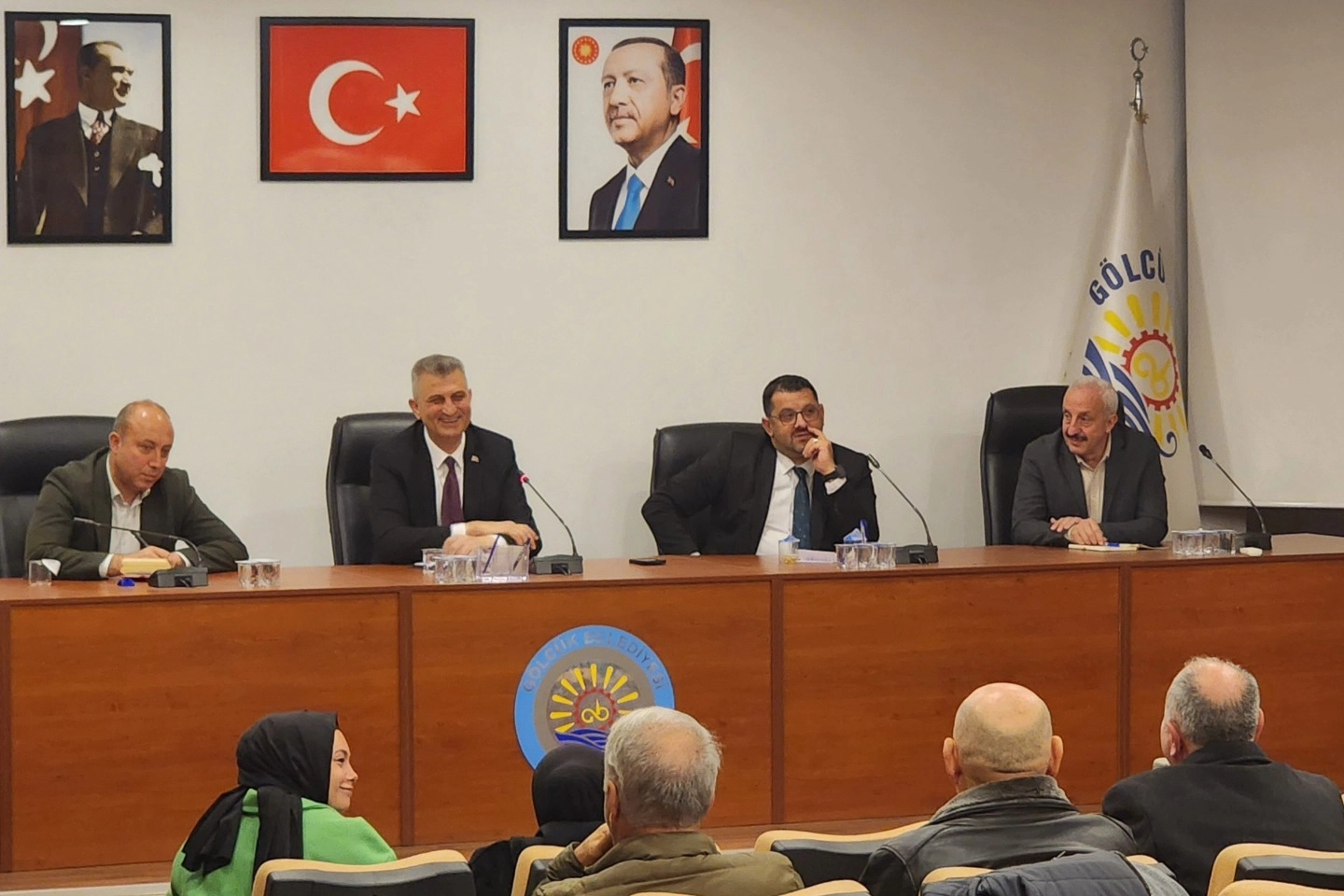 Kocaeli Gölcük’te muhtarların talepleri masaya yatırılıyor