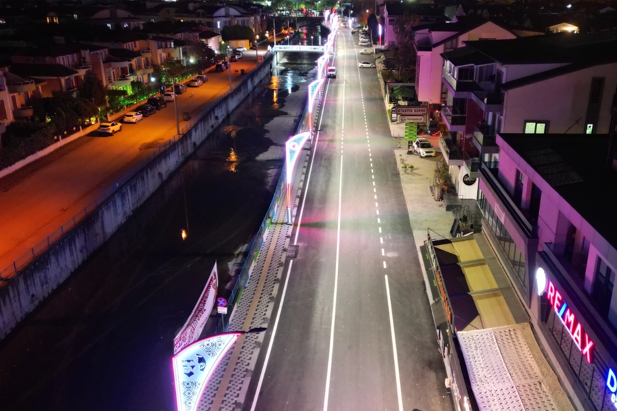 Kocaeli İzmit’te Akarca Caddesi modern görünüme kavuştu
