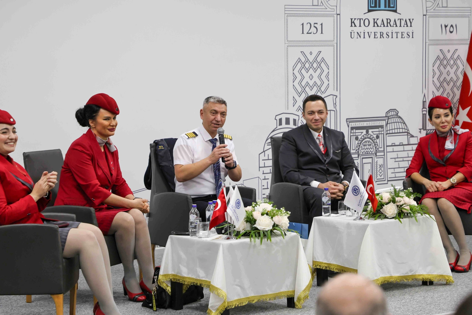 Konya’da Uluslararası Sivil Havacılık Günü Konferansı düzenlendi