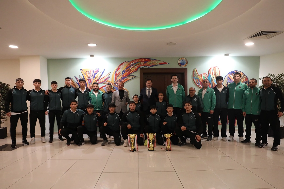 Konya Karatay Belediyespor’dan Başkan Kılca’ya çifte gurur ziyareti