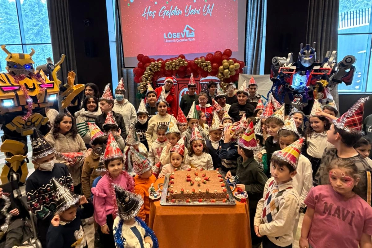 LÖSEV’den Bursa’da lösemili çocuklara yeni yıl umudu