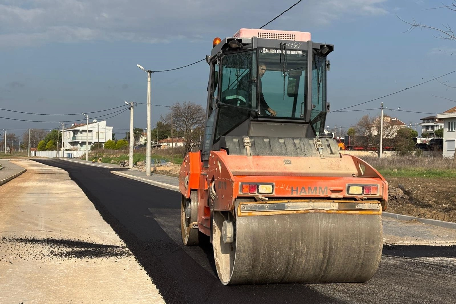 Balıkesir Büyükşehir’den Gönen’de asfalt hamlesi