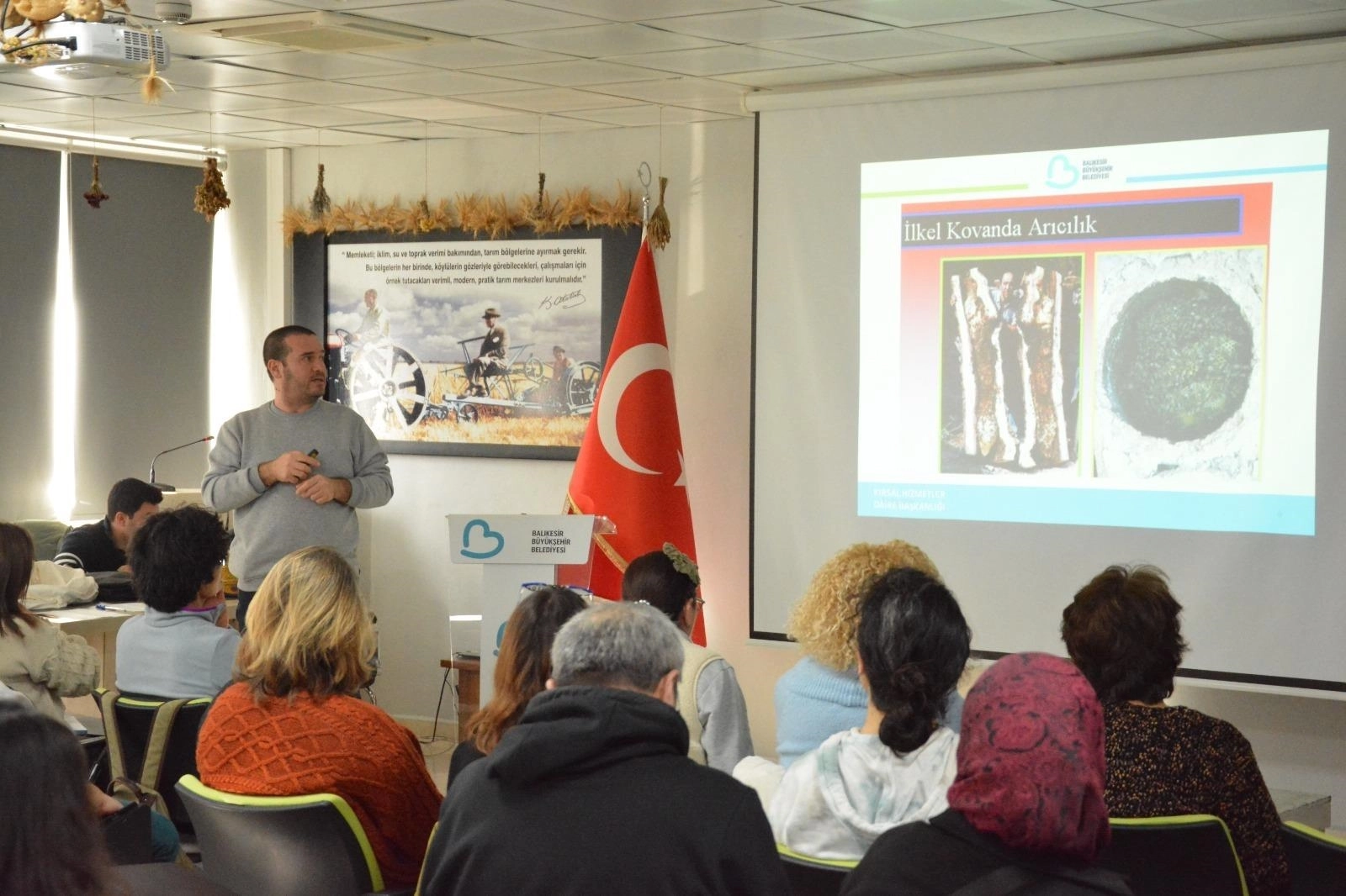 Balıkesir’de arıcılık eğitimine yoğun ilgi