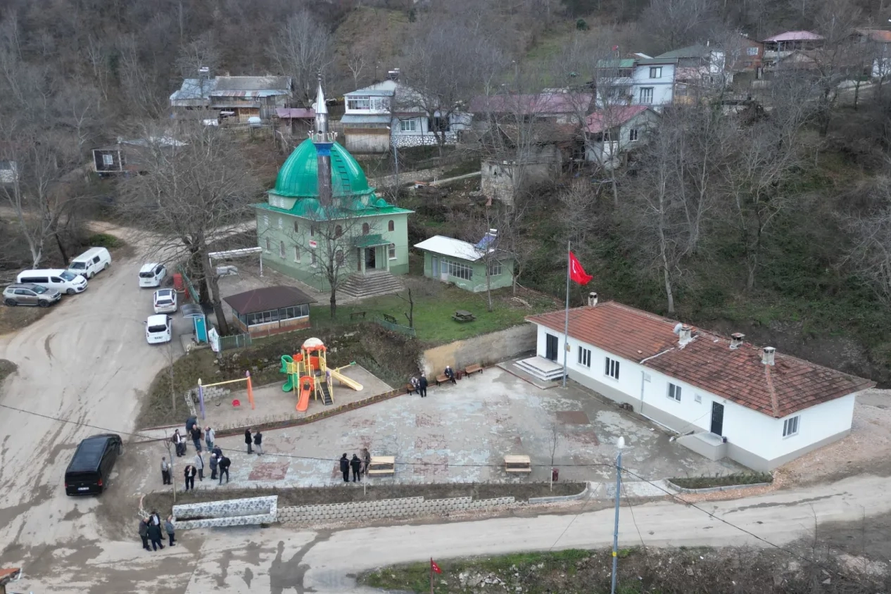 Bursa İnegöl’de İclaliye’ye meydan düzenlemesi