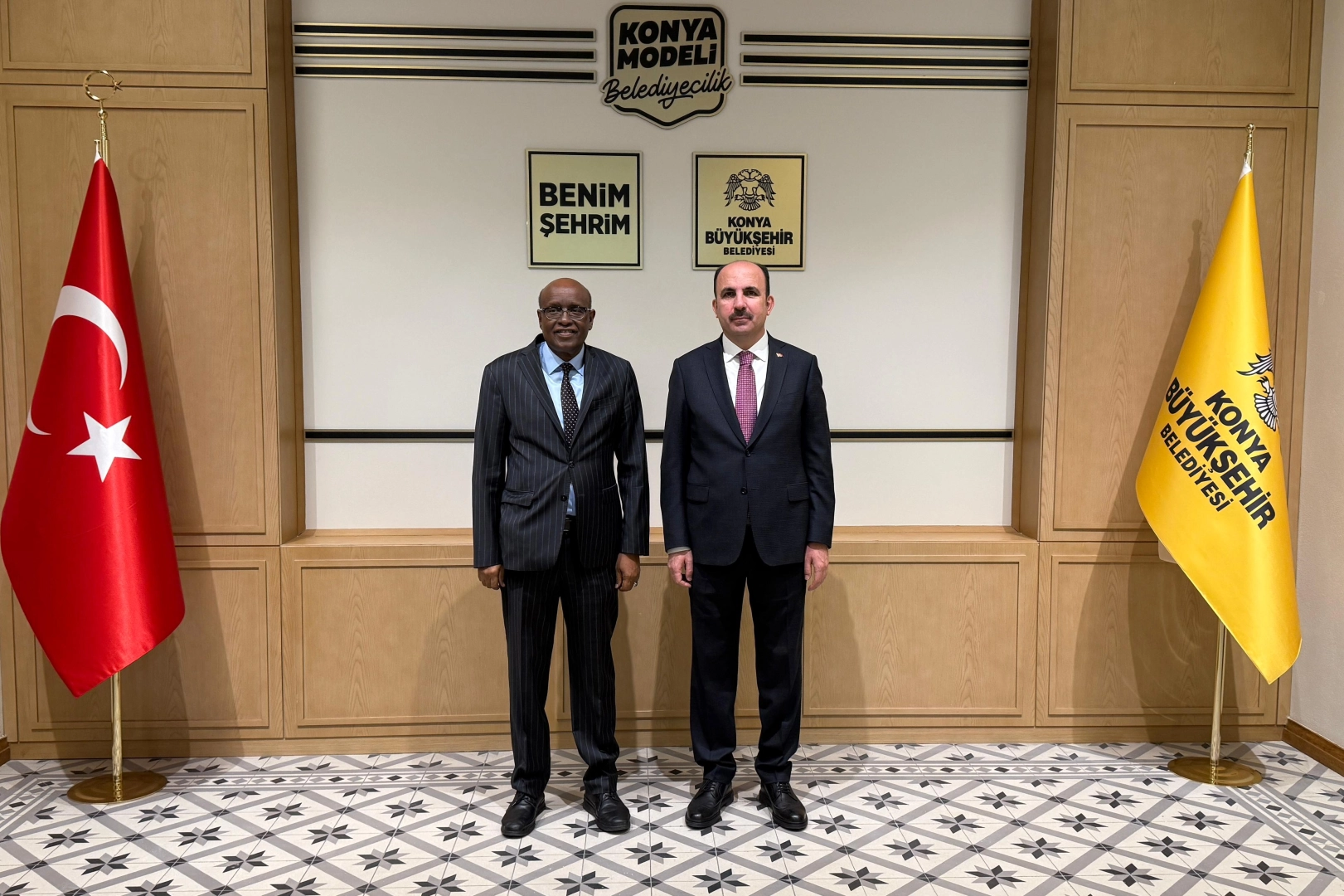 Cibuti Büyükelçisi Abdillahi’den Başkan Altay’a ziyaret