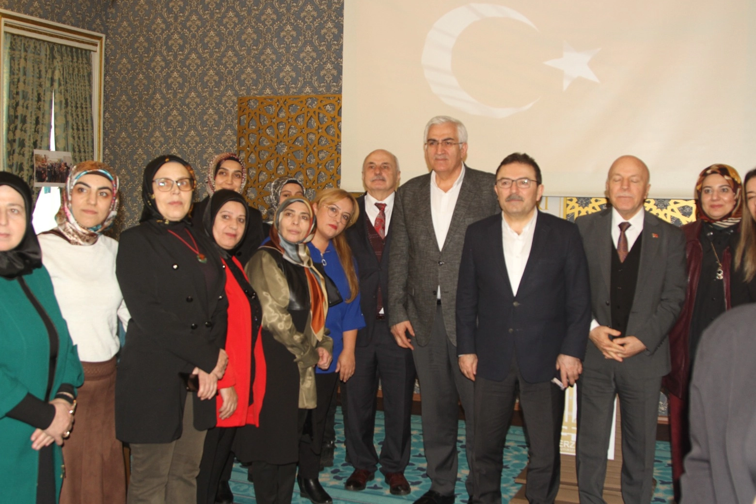 Erzurum’da AK Partili kadınlardan ‘Köklerden Geleceğe’ çalıştayı