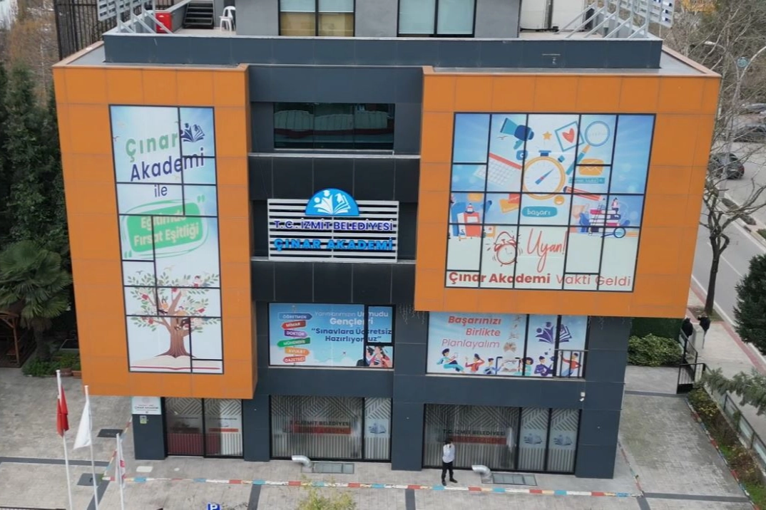 İzmit’te Çınar Akademi 2026-2027 için kapılarını açıyor