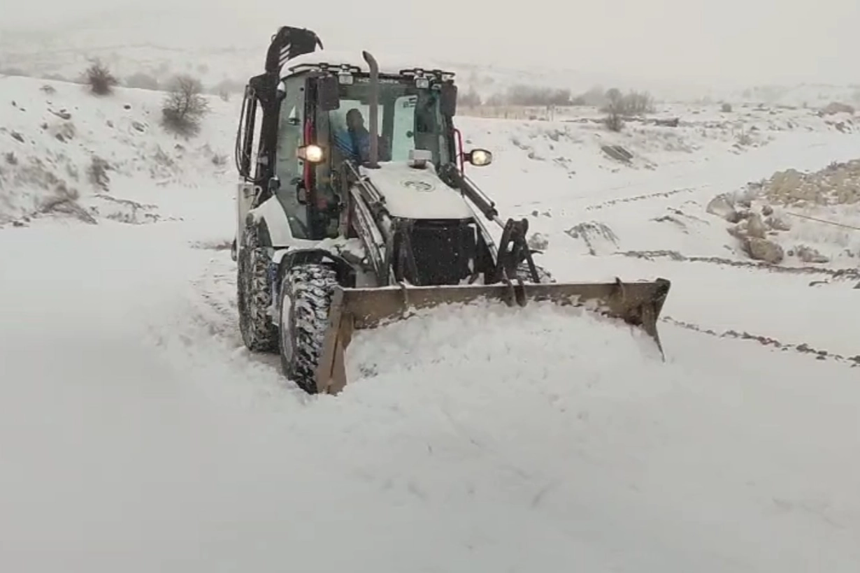 Malatya Büyükşehir’den yoğun kar mesaisi
