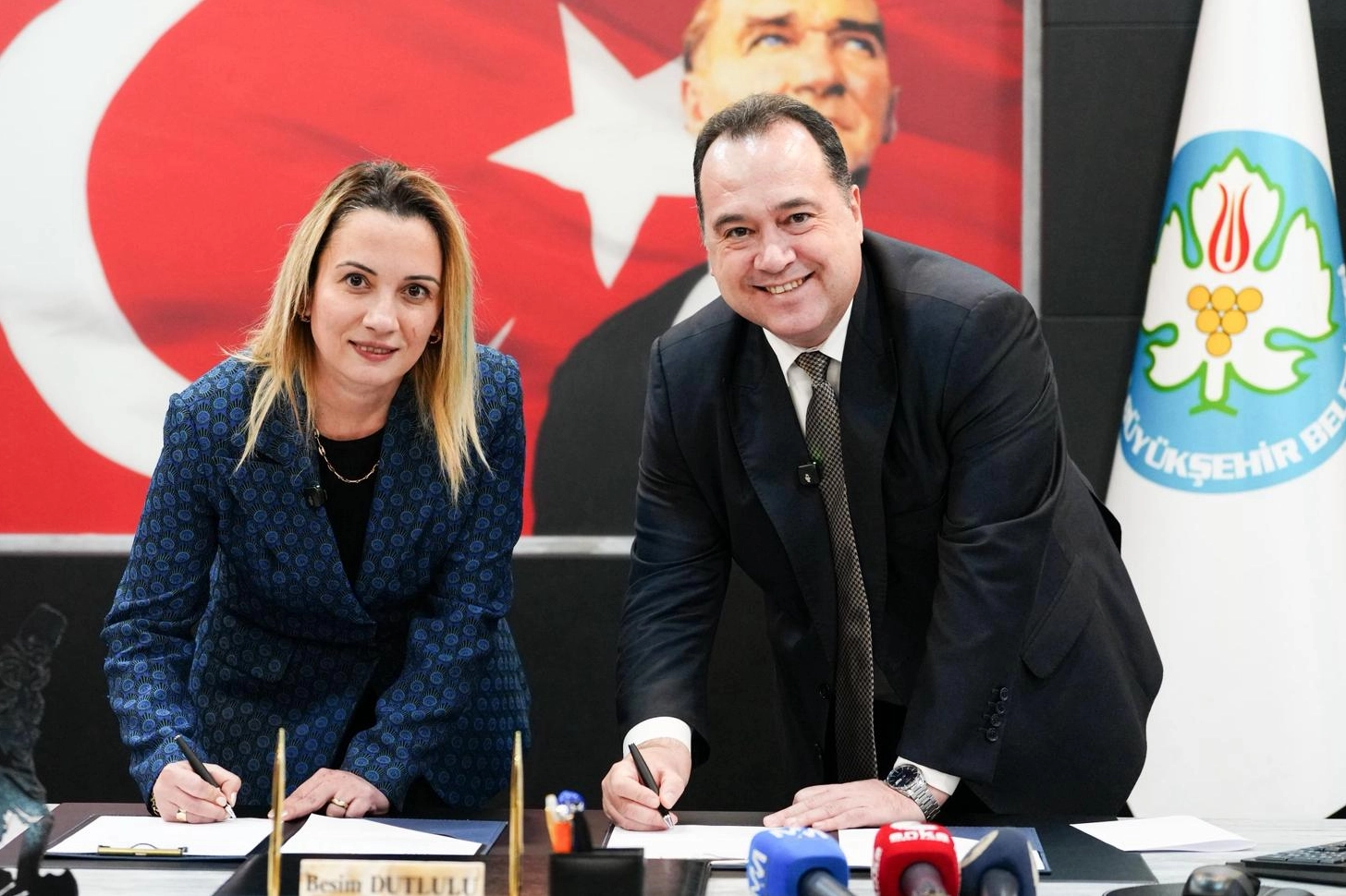 Manisa Büyükşehir’den ihtiyaç sahibi emekliler ‘ilaç katkı payı’ desteği