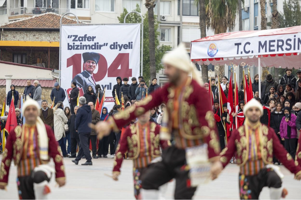 Mersin’de kurtuluş coşkusu