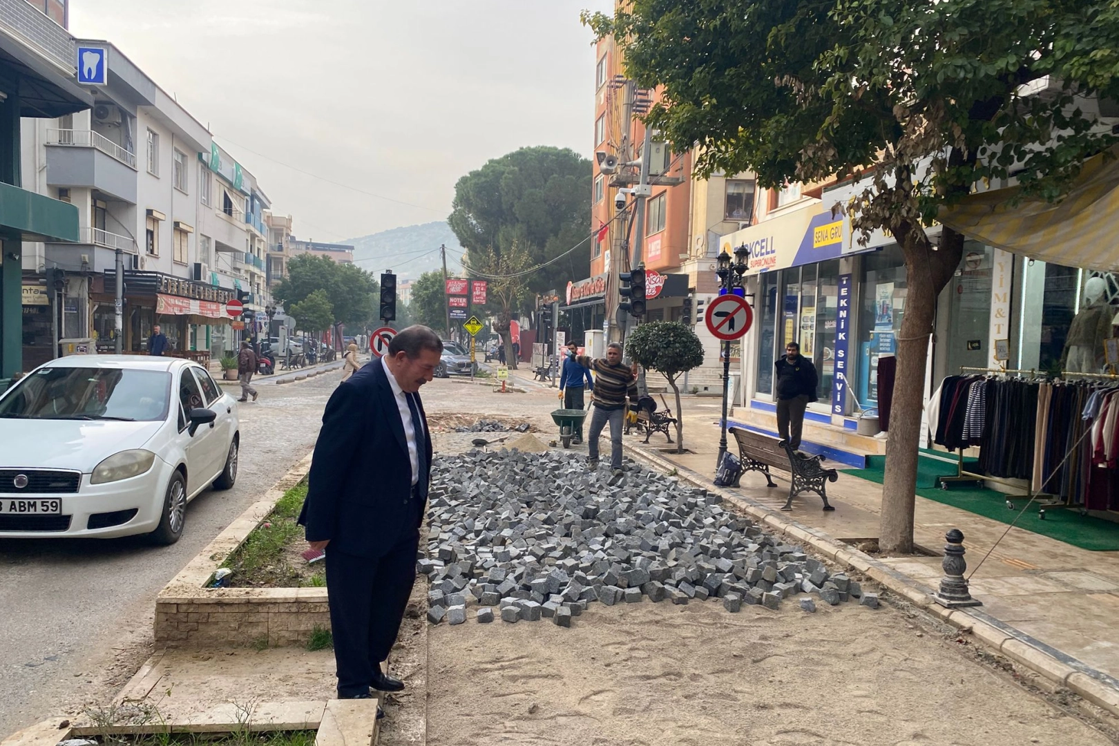 Milas’ta doğalgaz sonrası yol seferberliği