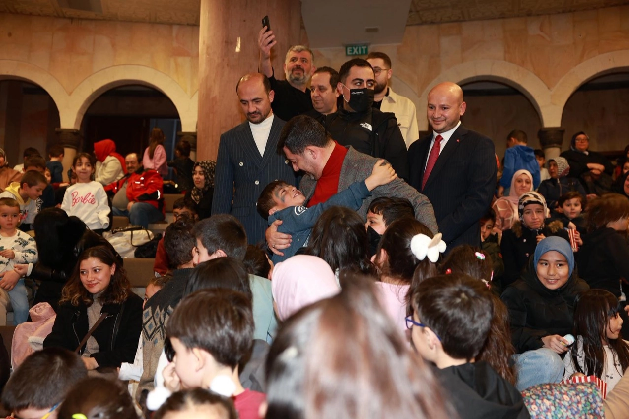 Nevşehir Belediyesi’nden çocuklara hediye