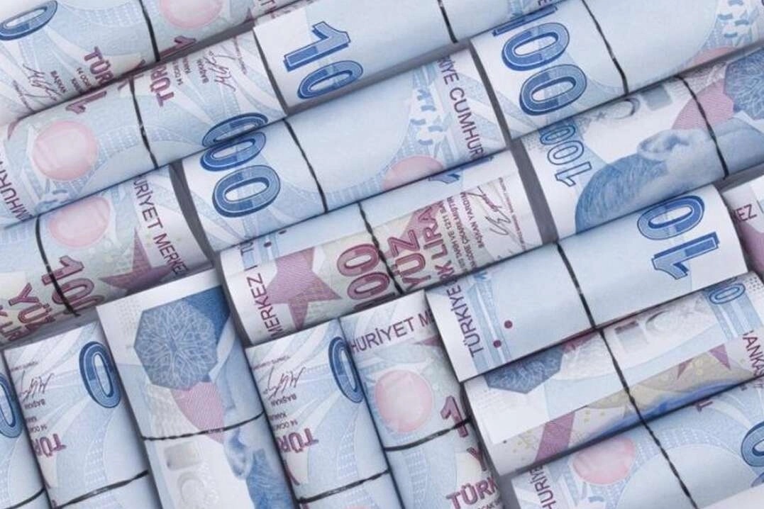 Türkiye ekonomisinde net finansal açık azaldı