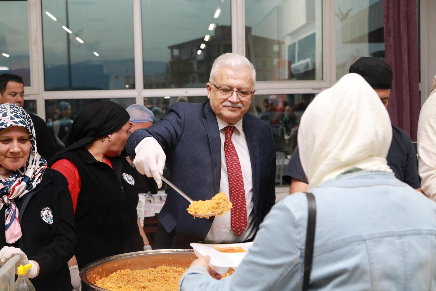 BURHANİYE BELEDİYESİ FEN İŞLERİ MÜDÜRLÜĞÜ ÇALIŞMALARINI ARALIKSIZ SÜRDÜRÜYOR