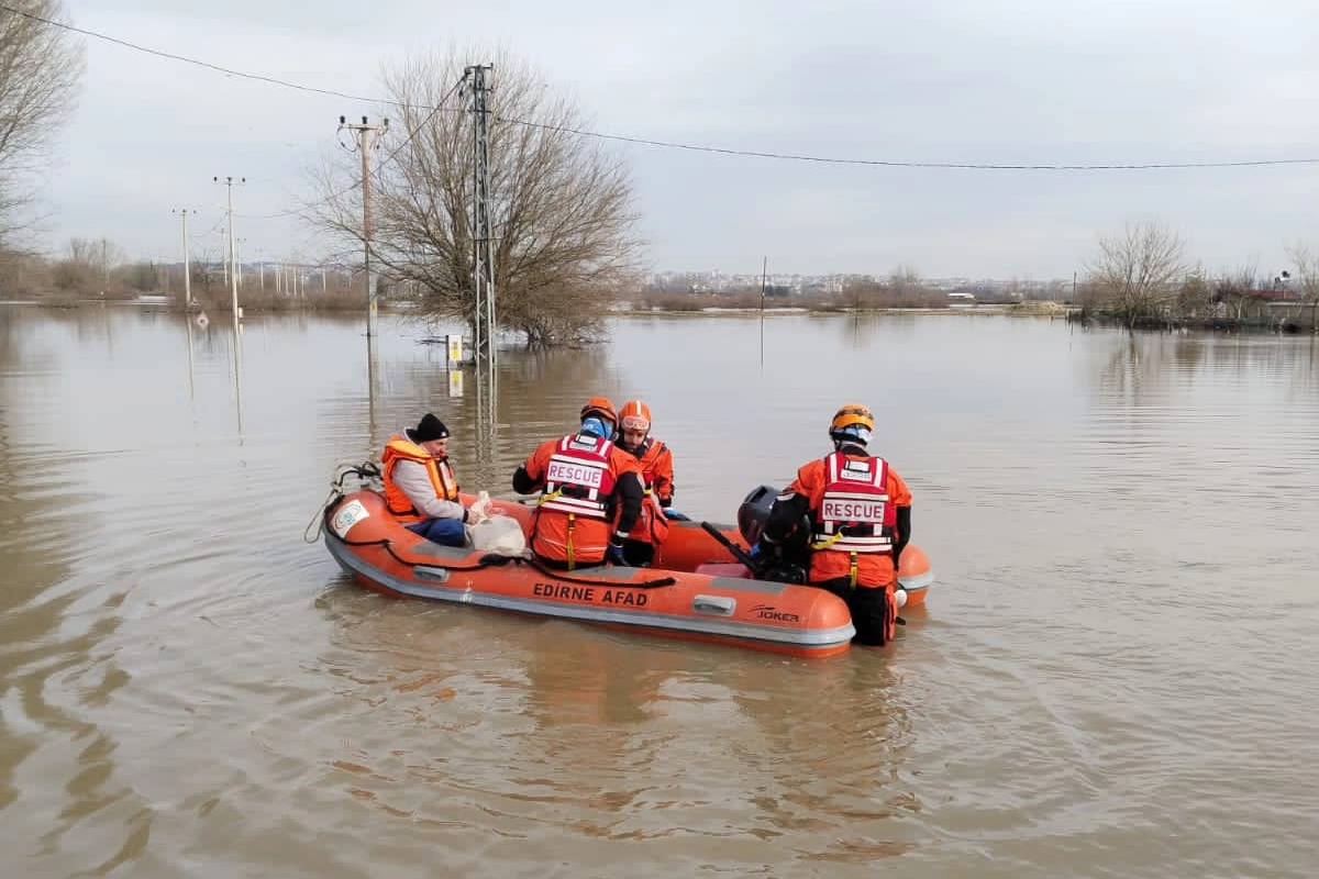 AFAD’dan Edirne raporu… Taşkınlara 539 personelle müdahale