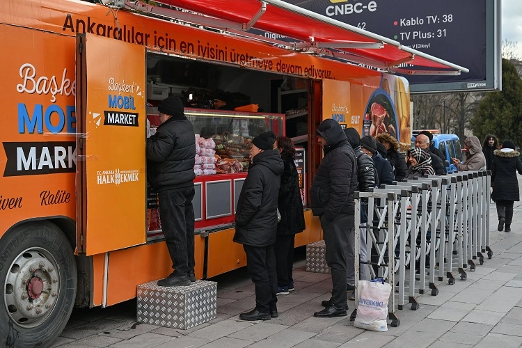 Ankaralılarla ete Mobil Market’le kavuştu