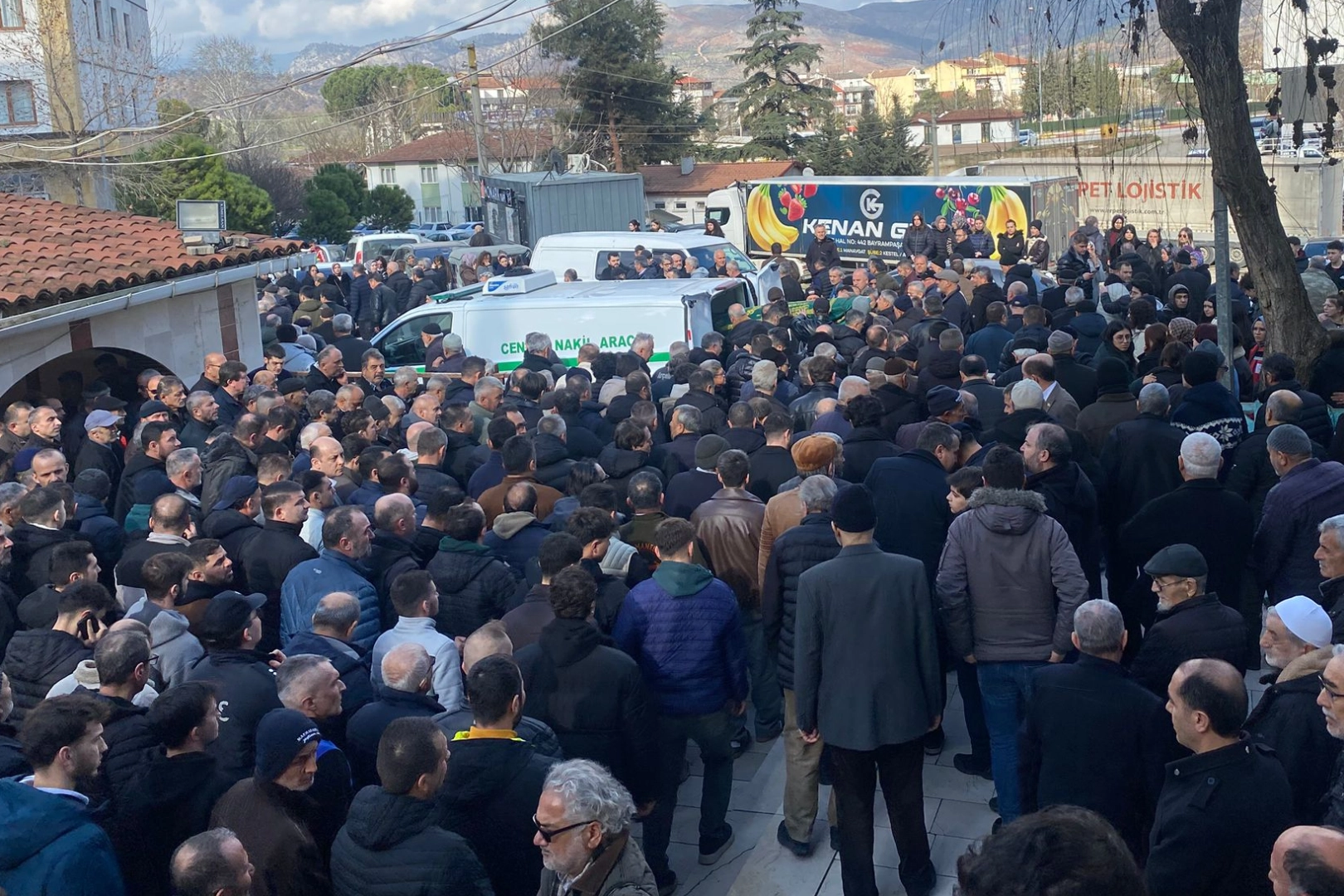 Antalya’daki kazada hayatını kaybeden gençler Bilecik’te toprağa verildi