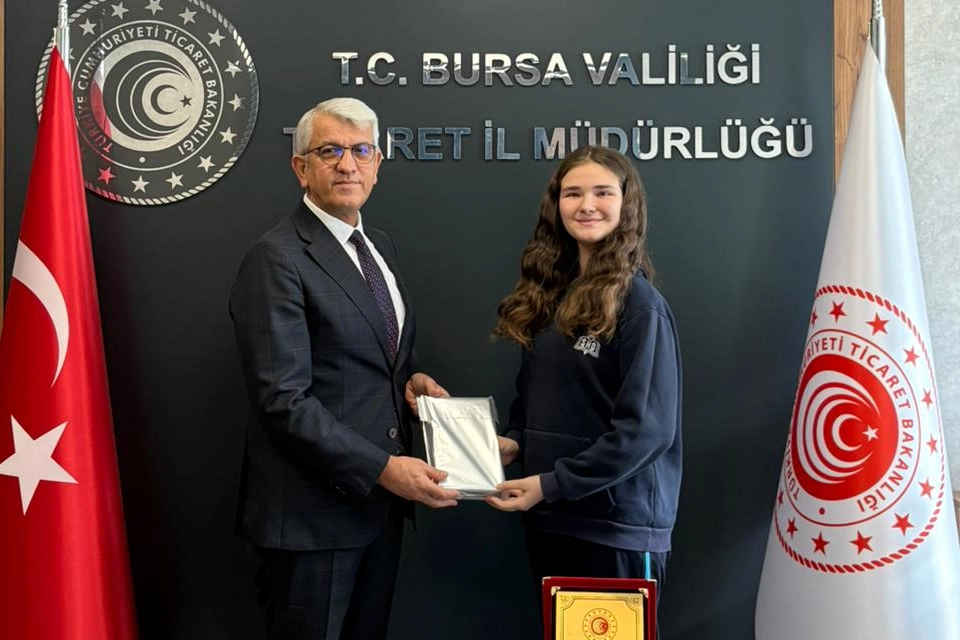 Bilinçli Tüketici Resim Yarışması’nda Esma Gül Bursa birincisi oldu