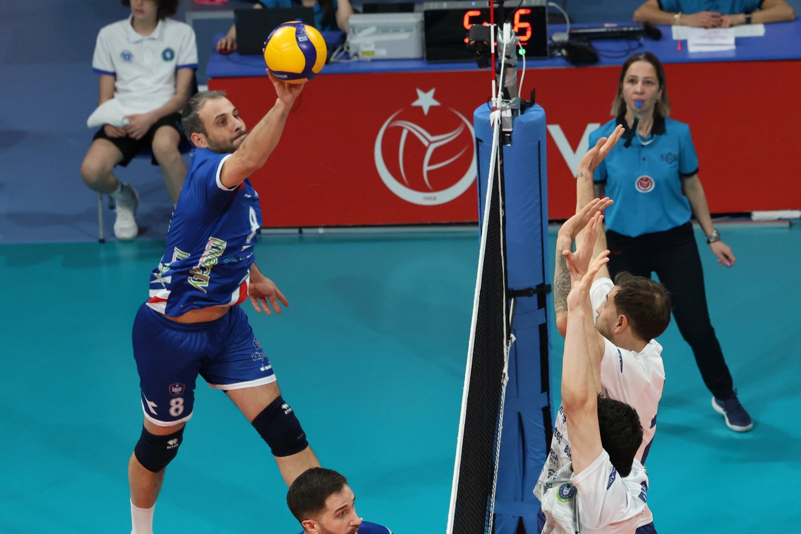 Bursa Büyükşehirli Efeler’den üst üste üçüncü galibiyet