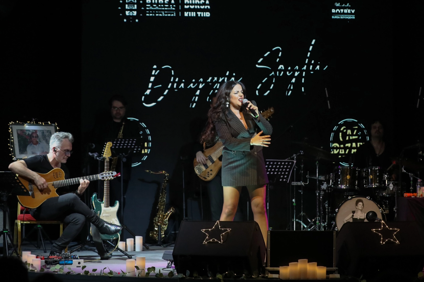 Bursa’da ‘Caz Pazarı’nın konuğu Duygu Soylu oldu