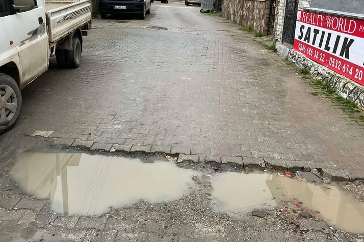 Keşan’da mahalleliyi isyan ettiren yol çilesi
