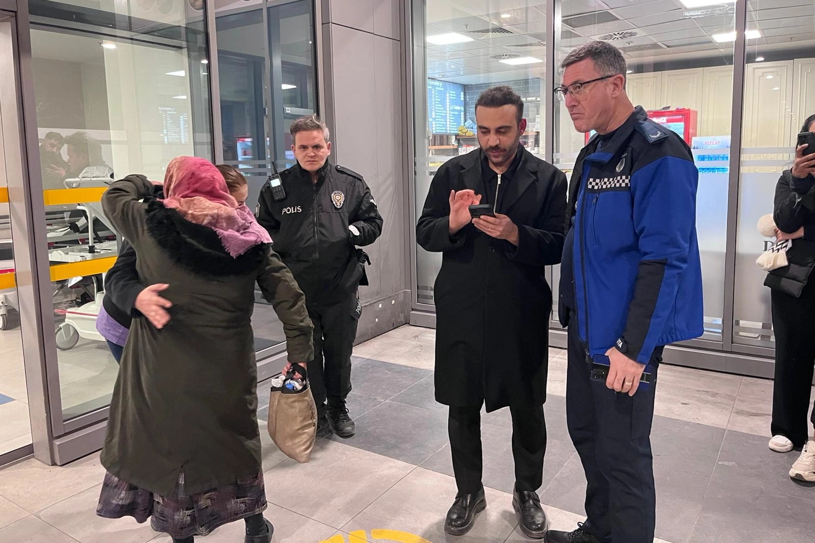 Kocaeli Zabıtası’ndan örnek davranış