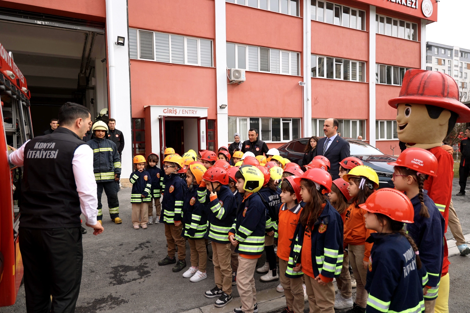 Konya ’da 45 bin ilkokul 1’lere itfaiye eğitimi