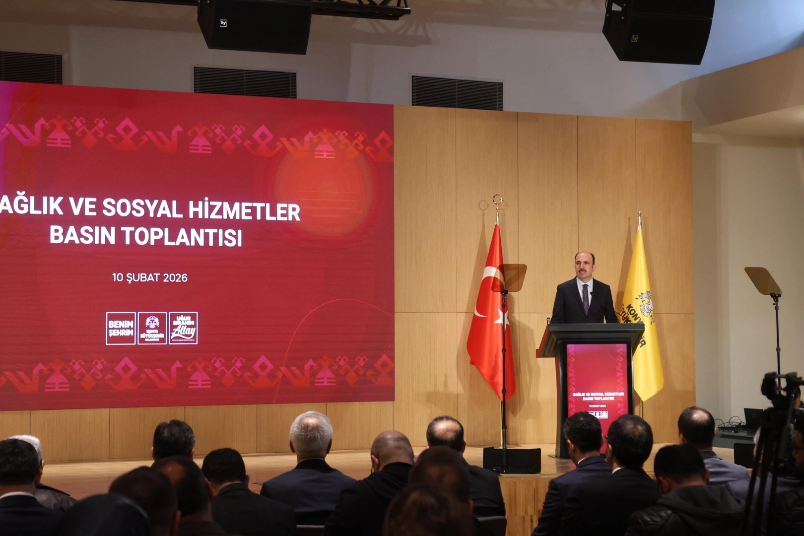 Konya’da Başkan Altay’dan sosyal destek ve yeni projeler müjdesi