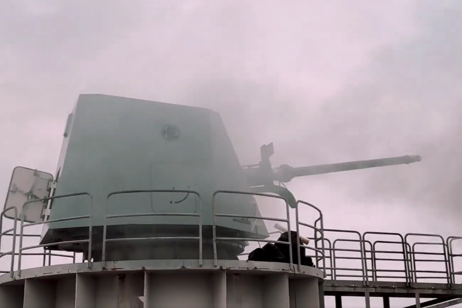 Altıncı milli deniz topu da Deniz Kuvvetleri’ne teslim edildi