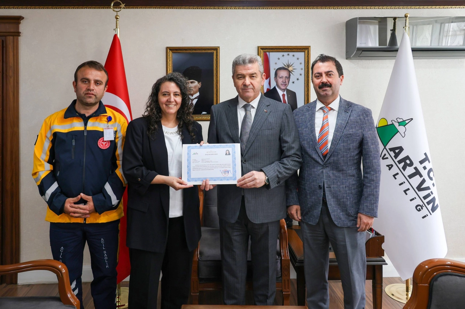 Artvin’de yılın sağlık çalışanları ödüllendirildi