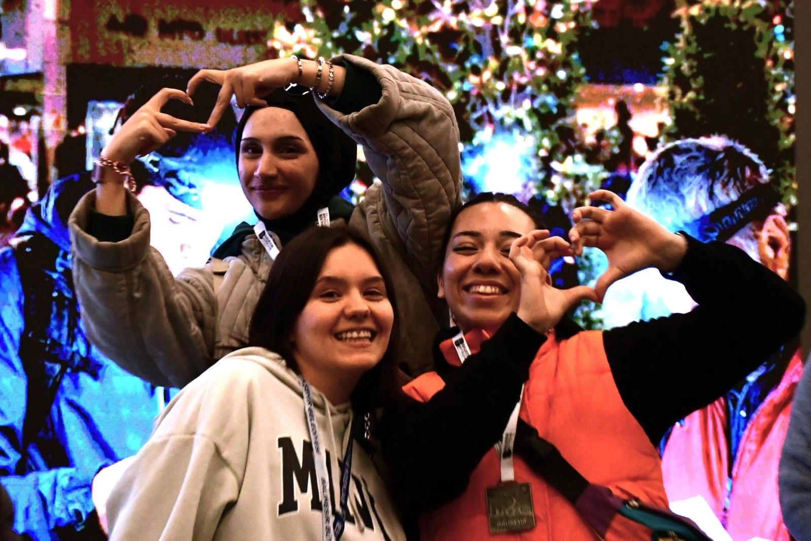 Balıkesir’de ‘Avlu Gece Oryantiringi’ renkli görüntülere sahne oldu
