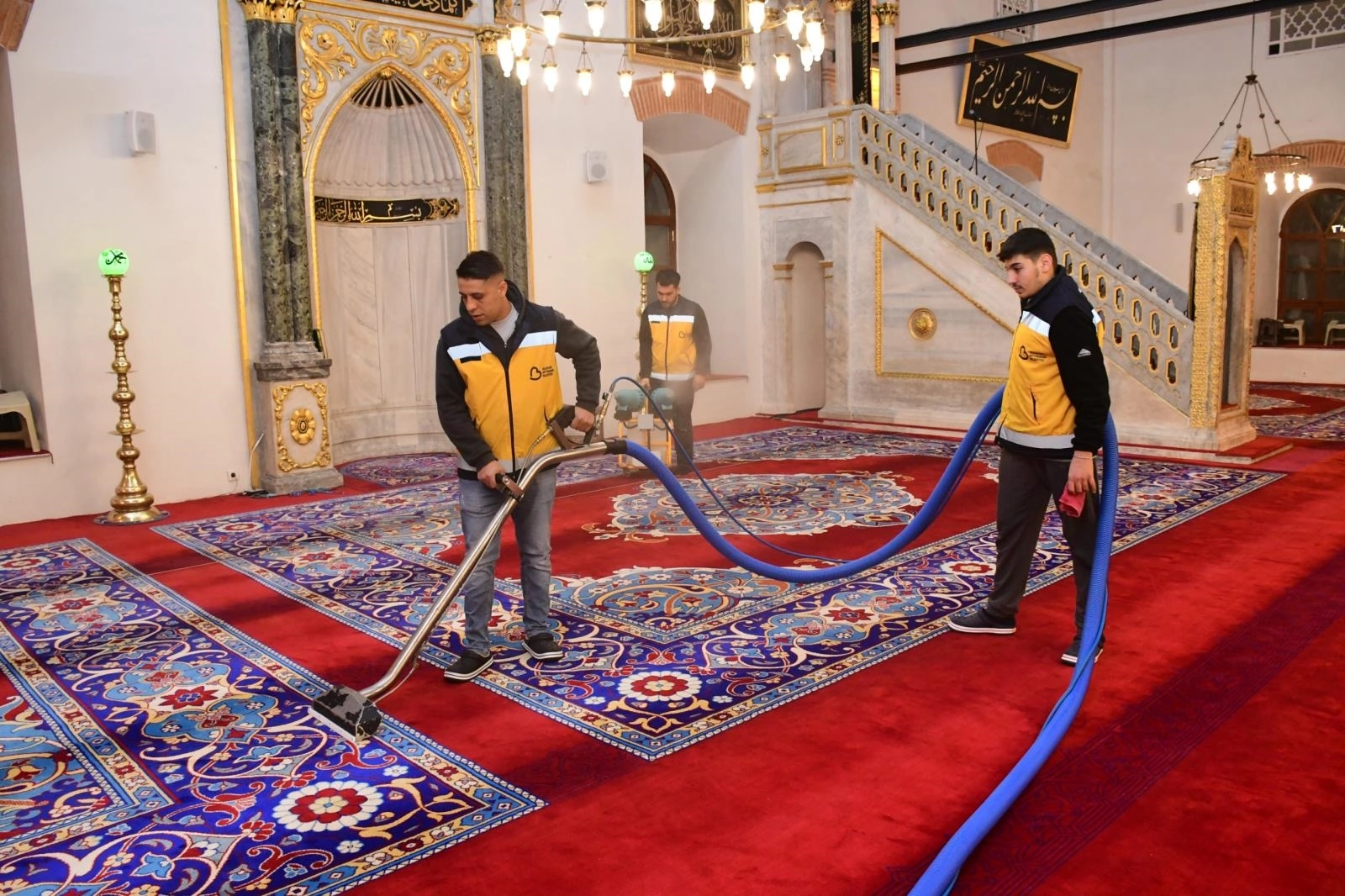 Balıkesir’de cami ve mezarlıklar bayram ziyaretine hazırlanıyor