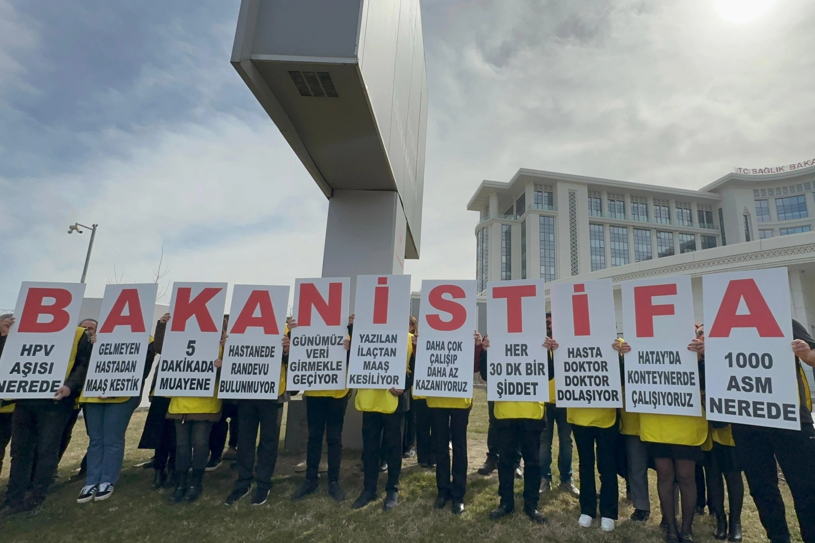 Birlik ve Dayanışma’dan sağlık sistemi eleştirisi