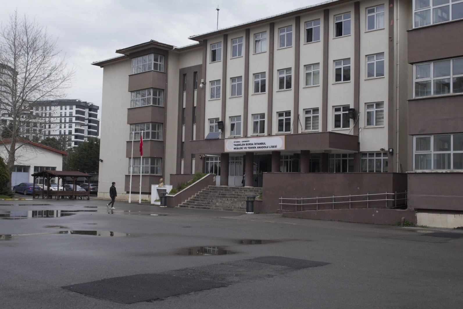 Çekmeköy’deki lisede dehşet… MEB, idari inceleme başlattı