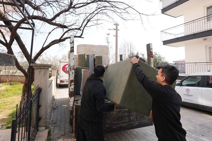 Denizli’de ev taşıyana 10 bin TL’lik destek
