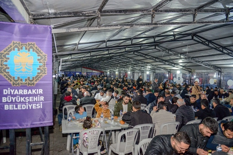 Diyarbakır’da ramazanda 230 bin kişiye iftar hizmeti