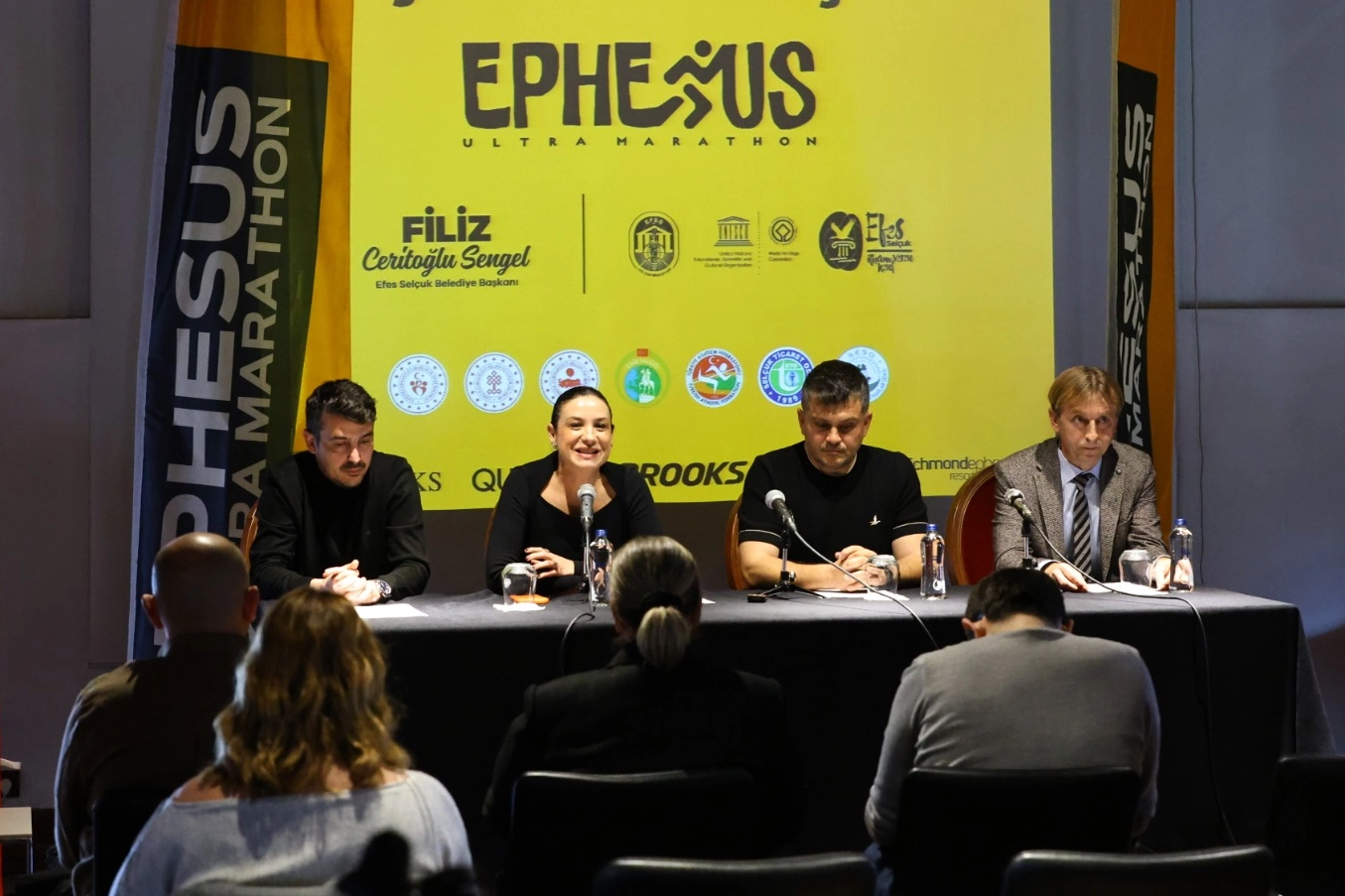 Efes Ultra Maraton 2026’ya 26 ülkeden 3 bin 400 koşucu