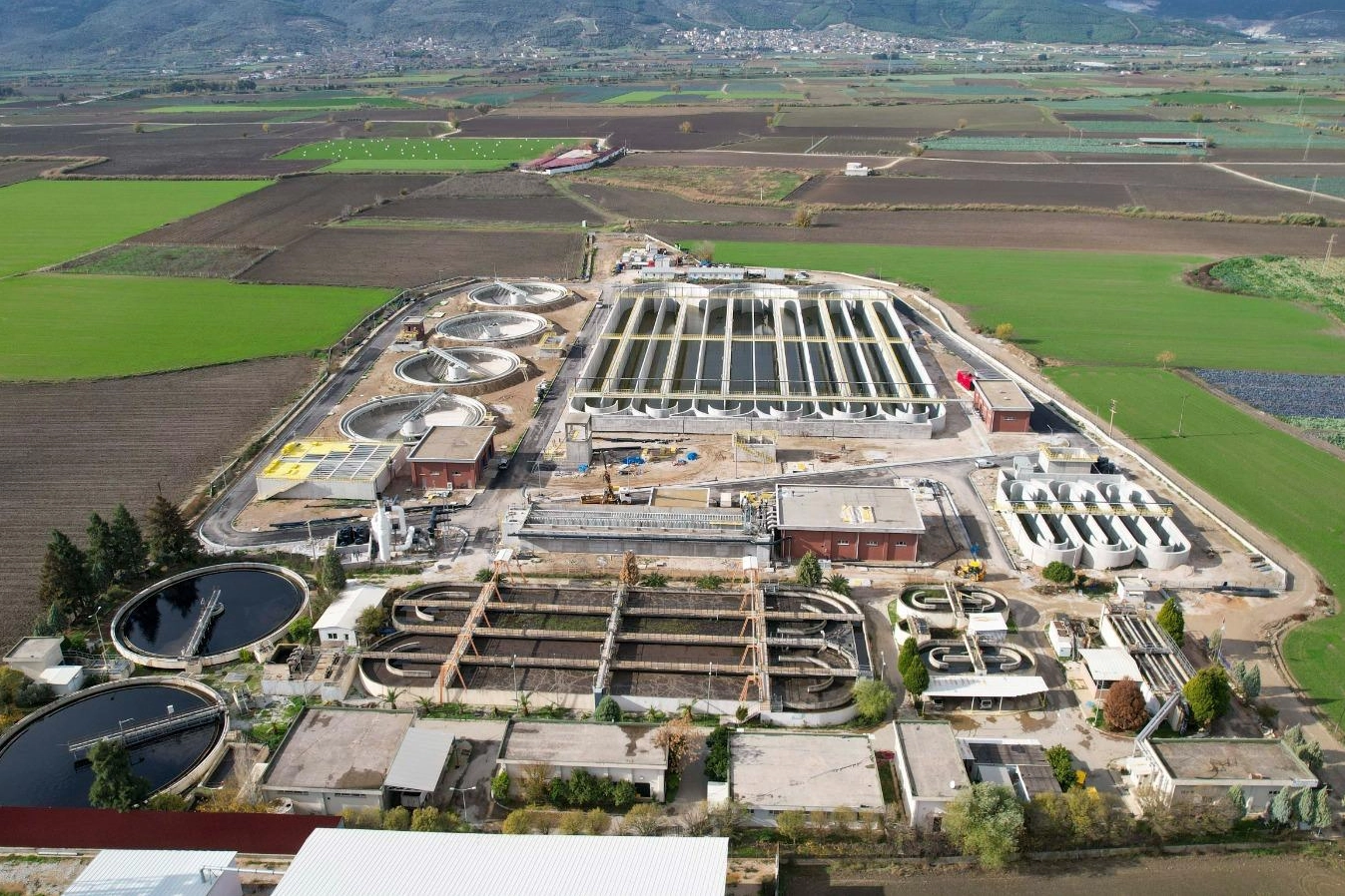 İzmir Büyükşehir’den ekonomik krize rağmen yatırımlara devam