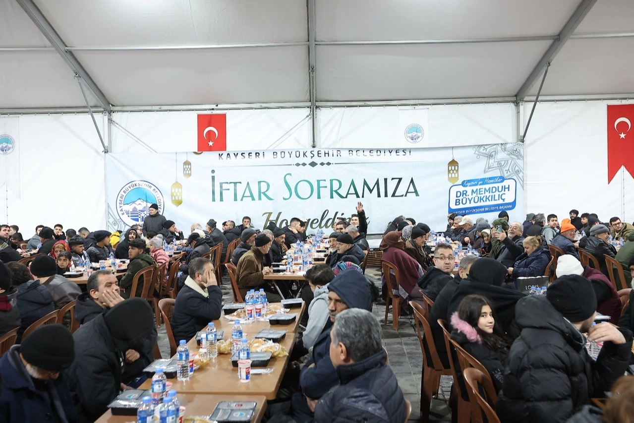 Kayseri Büyükşehir’den 30 bin kişiye iftar