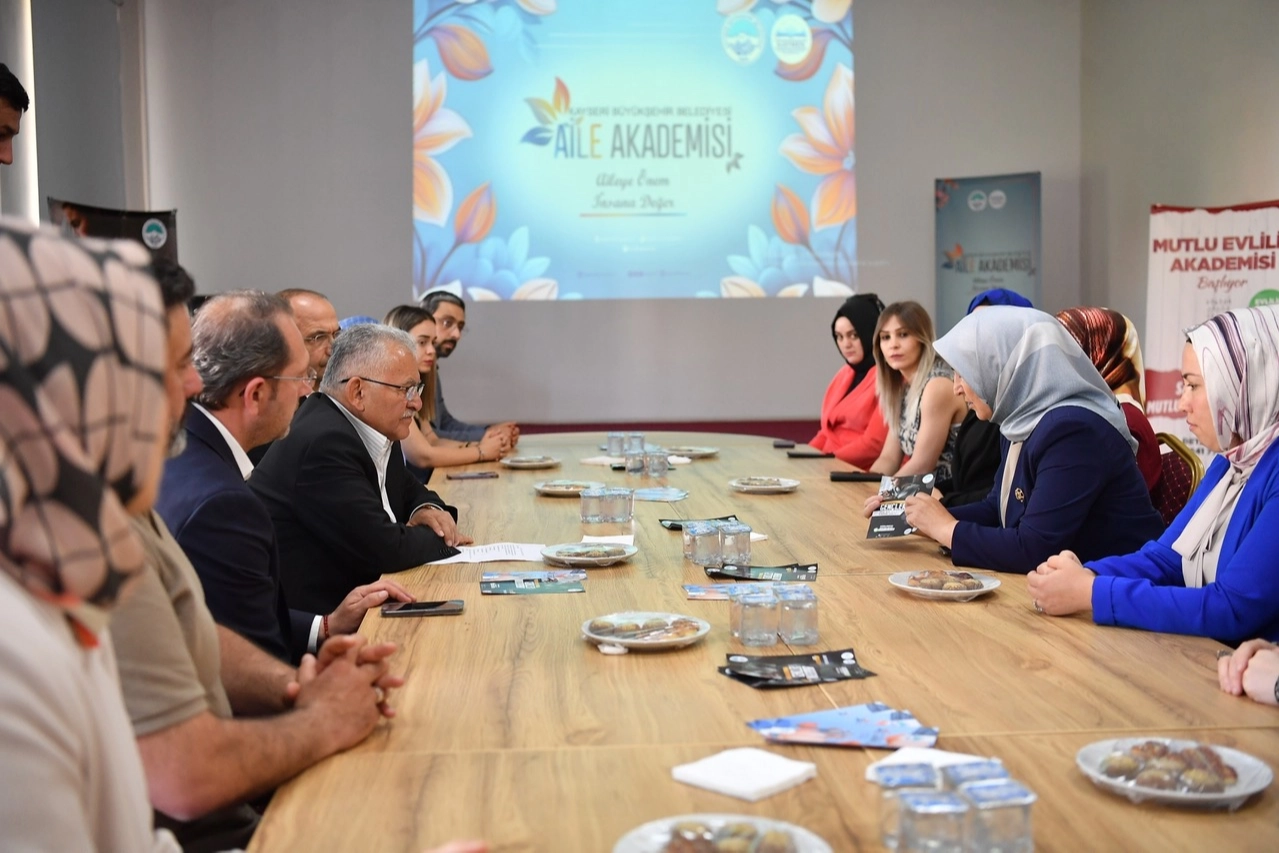 Kayseri Büyükşehir’den 5 binden fazla aileye danışmanlık