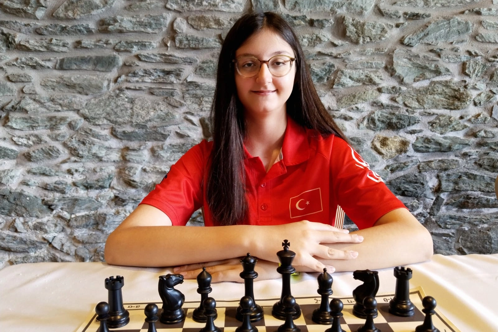 Kraliçeler Online Satranç Festivali’nde yarı finalde Bursalı bir isim