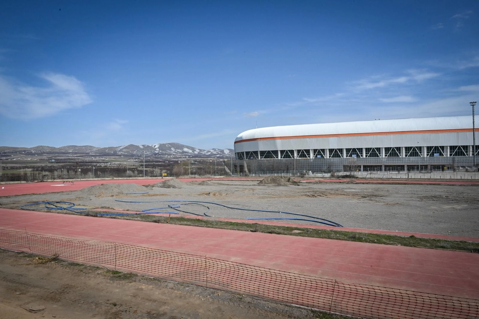 Malatya’da Spor Köyü Atletizm Pisti inşaatı başladı