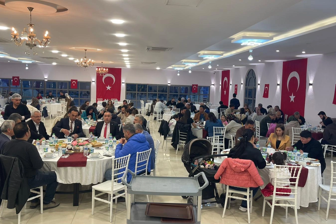Osmaniye Gazeteciler Cemiyeti’nin geleneksel iftarına yoğun katılım
