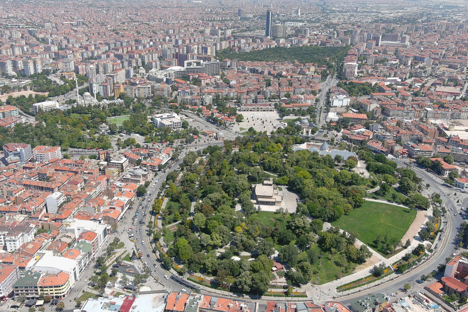 Konya Büyükşehir bayrama hazır