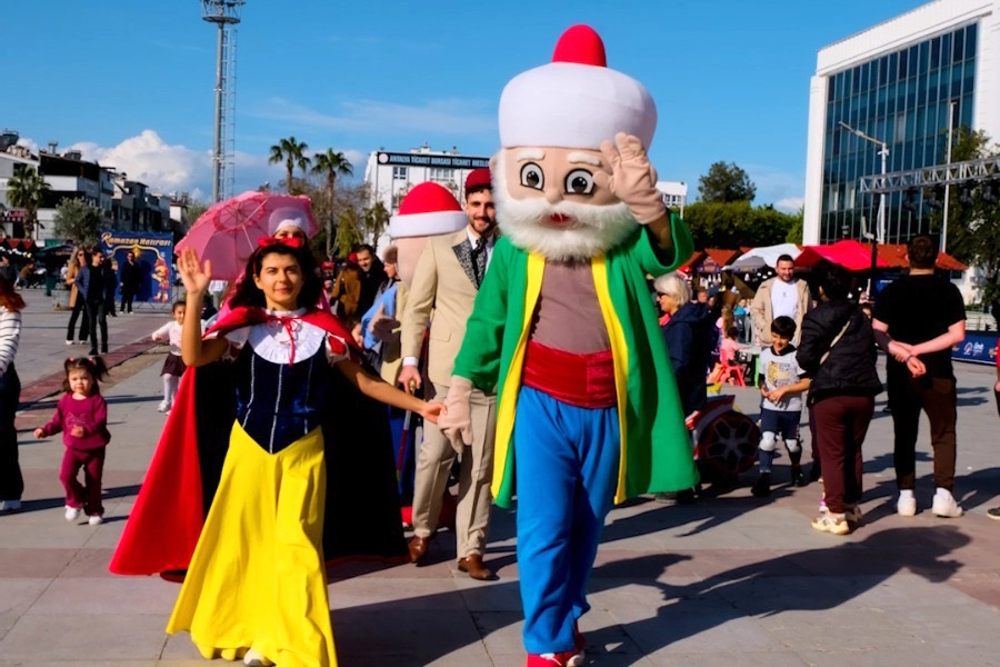 Antalya Muratpaşa’da Ramazan buluşmaları sürüyor