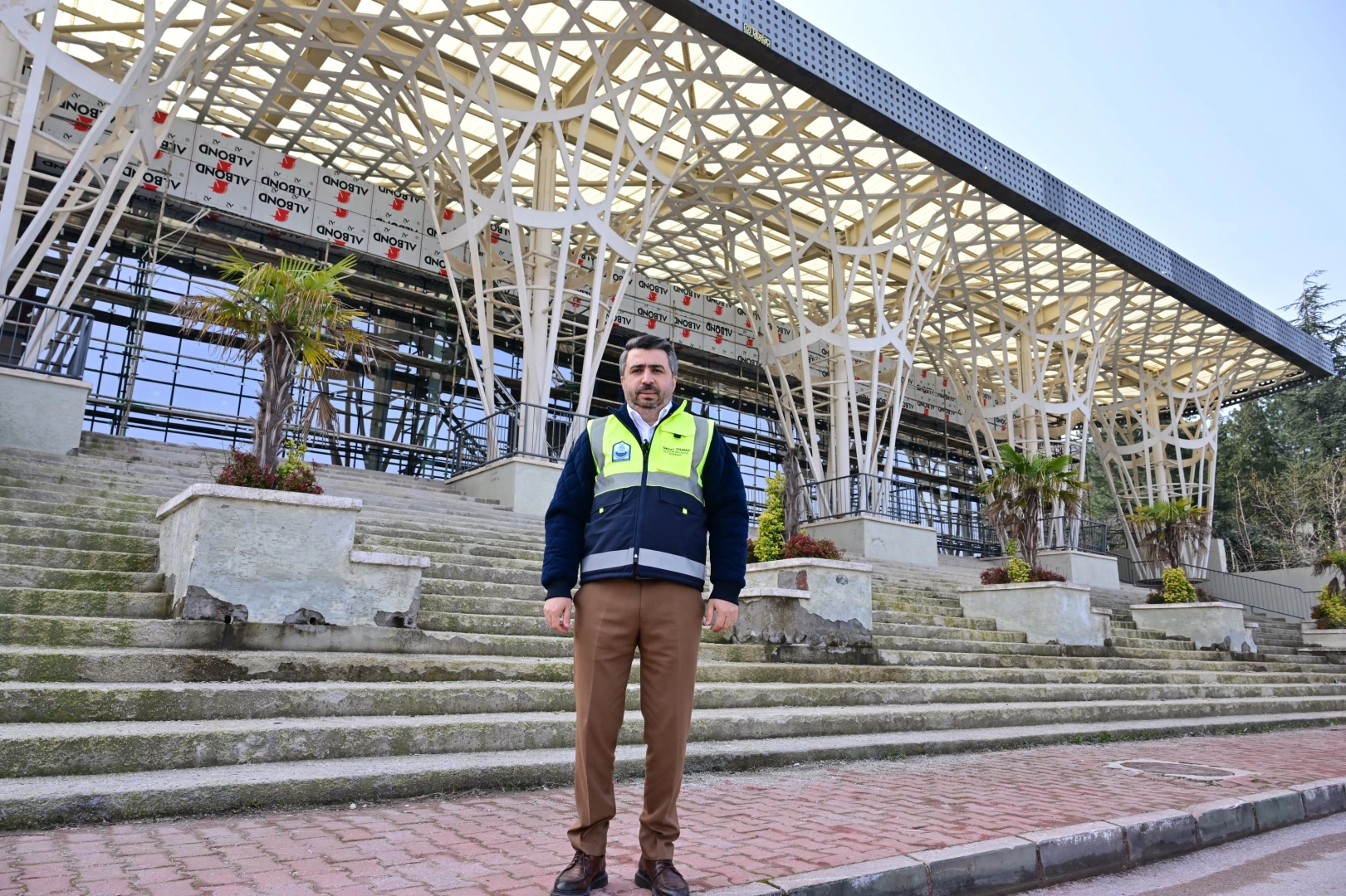 Bursa Yıldırım’a 5 yıldızlı gençlik ve spor merkezi