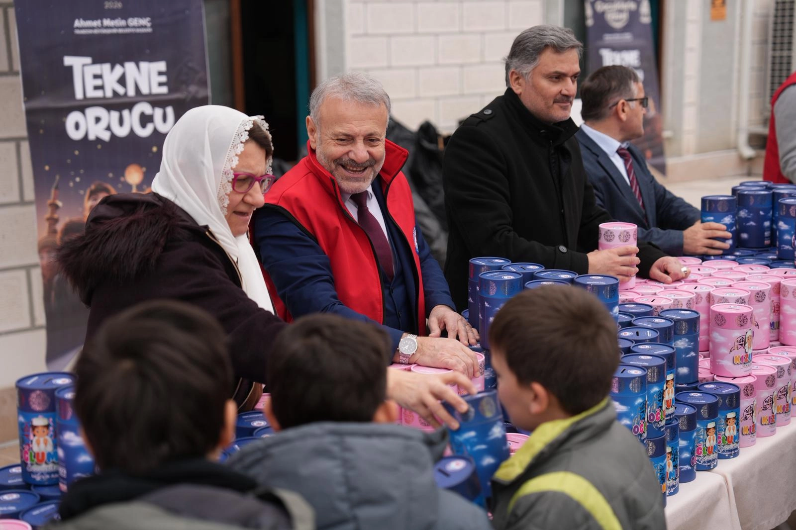 Trabzon’da binlerce çocuk Ramazan’ı ‘Tekne Orucu’yla tanıdı