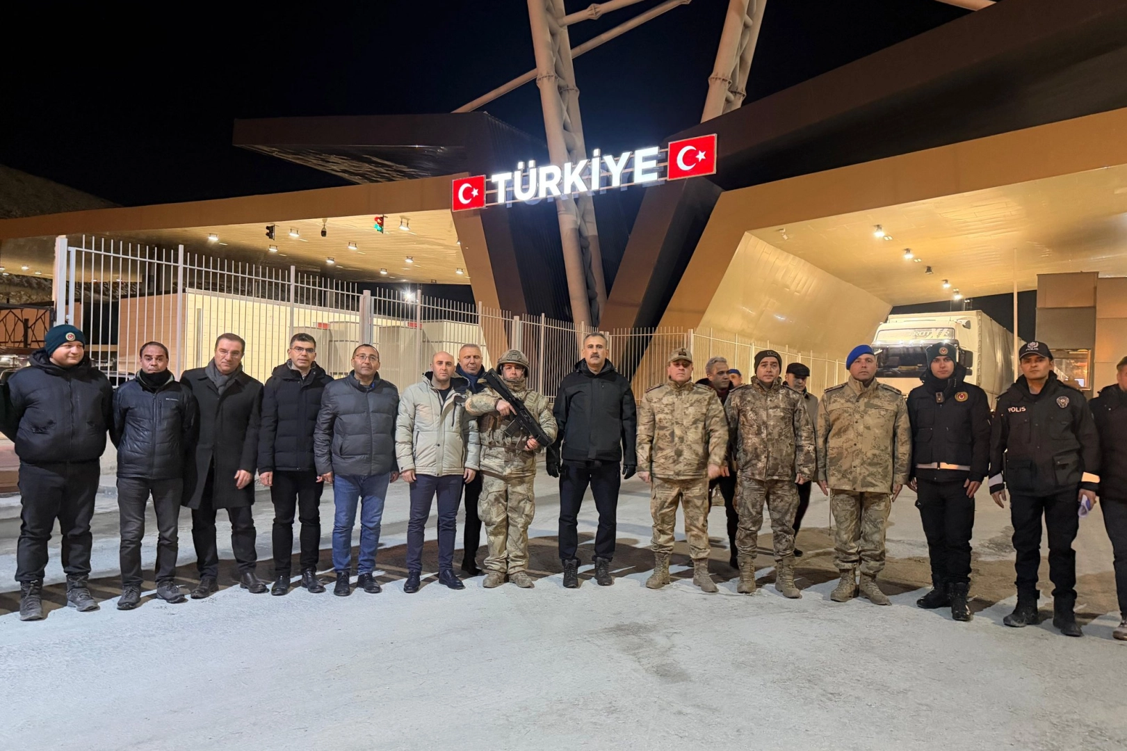 Vali Bozkurt’tan Gürbulak Sınır Hattı’nda inceleme