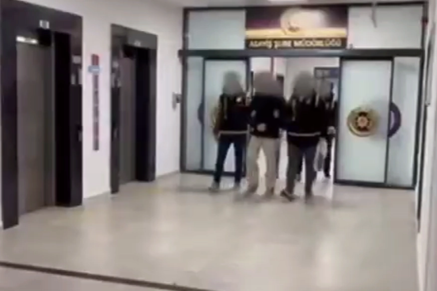 Yalova’da ‘sahte polis’ dolandırıcılığına 2 tutuklama