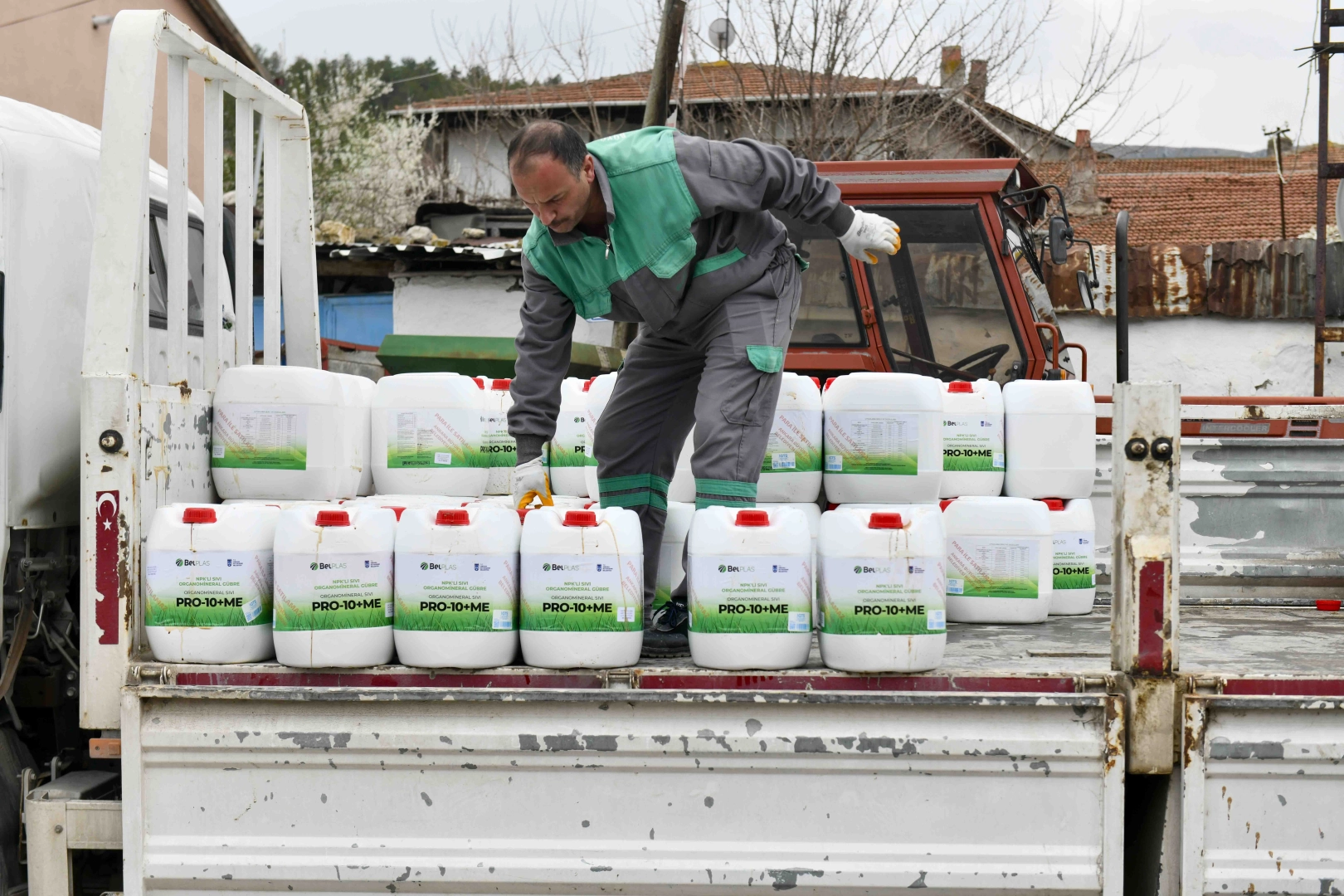 Ankara’da üreticiye yüzde 50 hibeli sıvı gübre desteği